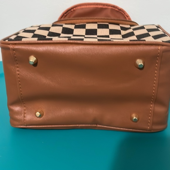 Zipper Checkered bag NWOT - Picture 8 of 8